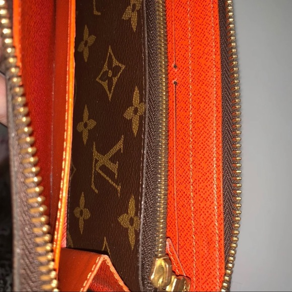 Discontinued Monogram Clemence Wallet - Picture 14 of 14